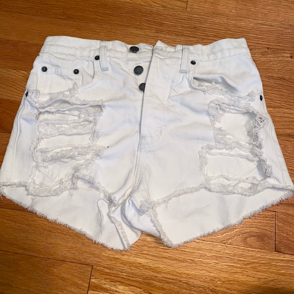 LF shorts